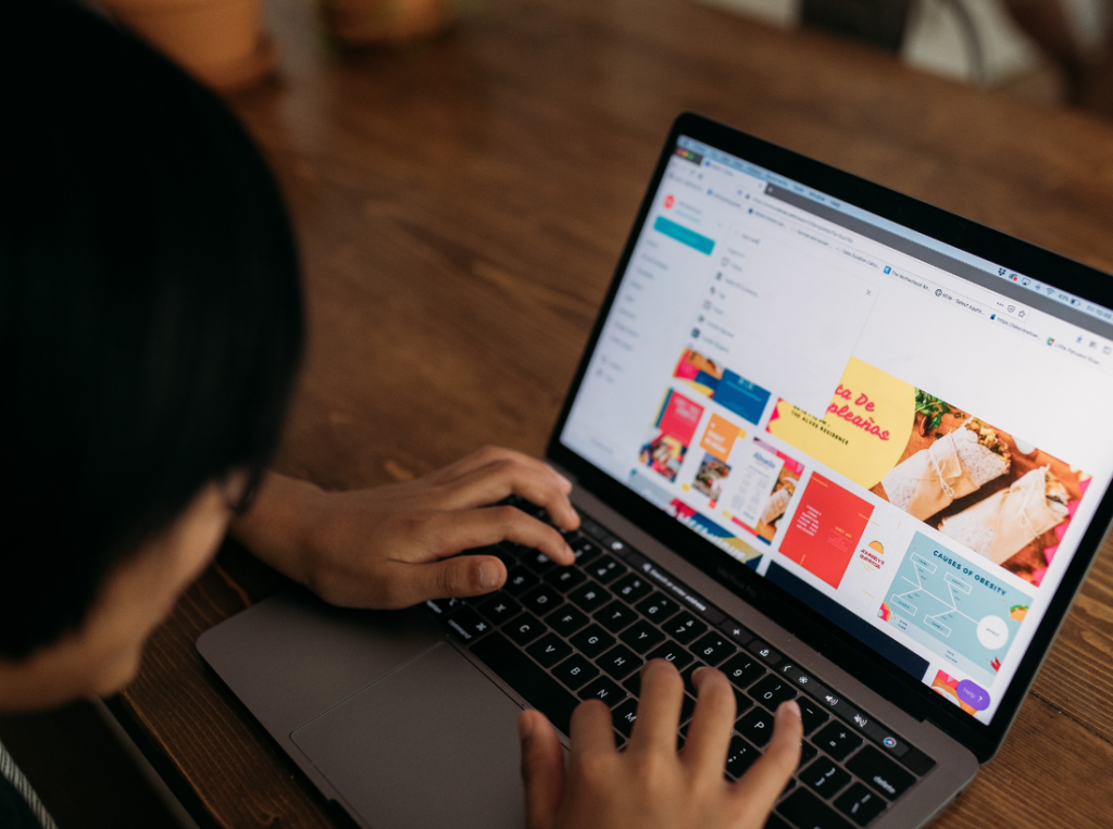 Graphic Design dengan Canva